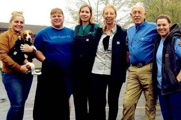 The Incredible Dr Pol Cast Who Left The Show Vetszine Com